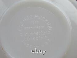 14 Pcs Anchor Hocking Placesetters Springwood Green Milk Glass Dinnerware