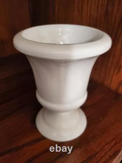 16 Pieces Collection of Vintage Milk Glass From Various Manufacturers. See Pics