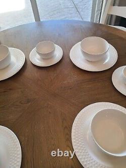 16 Set White Elements 8 Plates 8 Bowls. Very Nice. Milk Glass
