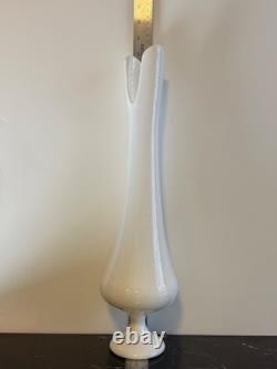 17.75 Milk LE Smith Glass Simplicity Pedestal Smoothie Swung Vase #1901 White