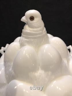 1890's Milkglass Hen On A Nest