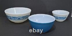 1970s Vintage Pyrex Horizon Blue 300-41 3-Piece Milk Glass Mixing Bowl Set