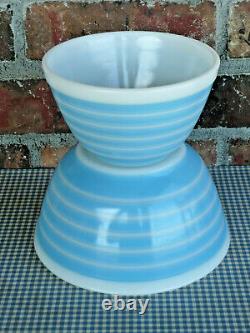 2 Vintage Pyrex Blue Rainbow Stripe Nesting Mixing Bowls USA #401 & #402