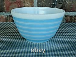 2 Vintage Pyrex Blue Rainbow Stripe Nesting Mixing Bowls USA #401 & #402