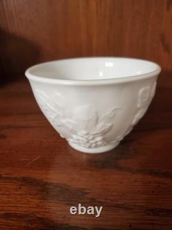 20 Pieces Milk Glass Set Grape Pattern Vintage Anchor Hocking