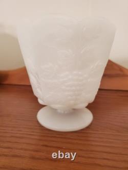 20 Pieces Milk Glass Set Grape Pattern Vintage Anchor Hocking 20 Pieces Milk Glass Set Grape Pattern Vintage Anchor Hocking