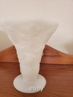 20 Pieces Milk Glass Set Grape Pattern Vintage Anchor Hocking