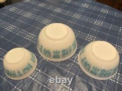 3 Vintage 50's Pyrex Amish Rooster Butterprint Mixing Bowls Turquoise/White