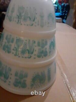 3 Vintage Pyrex Amish Butterprint Pyrex Cinderella Bowls Turquoise White Rooster