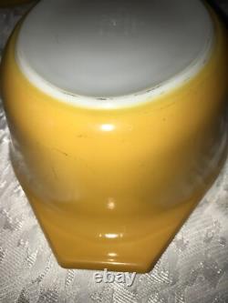 3pc PYREX 933 043 with Lid & 473 BUTTERFLY GOLD Milk Glass CASSEROLE Set YELLOW
