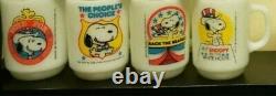 4 FIRE KING ANCHOR HOCKING SNOOPY The president COLLECTOR'S MILK GLASS MUGS