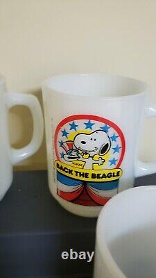 4 FIRE KING ANCHOR HOCKING SNOOPY The president COLLECTOR'S MILK GLASS MUGS