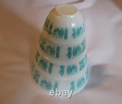 4 Pc Set Pyrex Amish Butterprint Mixing Bowls Turquoise White 401 402 403 404