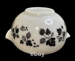 4 Vtg Pyrex Gooseberry Yellow, Black & White Cinderella Mixing Bowls #441-444