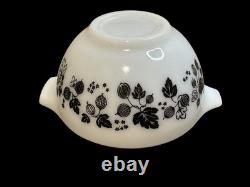 4 Vtg Pyrex Gooseberry Yellow, Black & White Cinderella Mixing Bowls #441-444