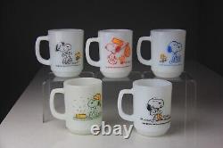 5 Fire King Anchor Hocking Snoopy Milk Glass Mugs Very Collectable