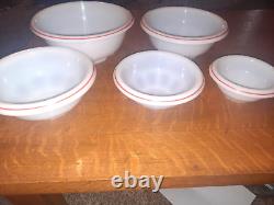 5-Piece Set Hazel Atlas Rolled-Rim Bowls, with Red-Striping & Panels