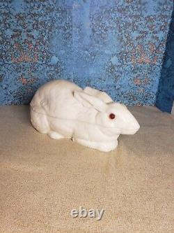 #62 Antique Milk Glass Att. Rabbit