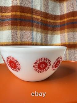 Agee Pyrex 4 Mixing Bowl Set Doily Pattern 1970