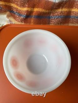 Agee Pyrex 4 Mixing Bowl Set Doily Pattern 1970