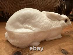 Antique 19c Large Atterbury Rabbit W Amethyst Glass Eyes Covered Milk Glass Box