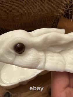 Antique 19c Large Atterbury Rabbit W Amethyst Glass Eyes Covered Milk Glass Box