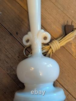 Antique ALADDIN BOUDOIR LAMP ALACITE WHITE MILK GLASS GOLD VTG RARE DECO MCM