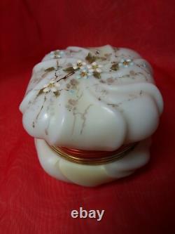 Antique Victorian Wave Crest Opal Glass Powder/ Dresser Box Enameled Flower Rare