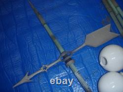 Antique Vintage White Milk Glass Lighting Rod Ball Weathervane