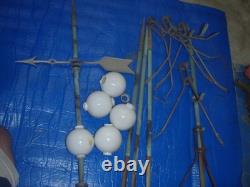Antique Vintage White Milk Glass Lighting Rod Ball Weathervane