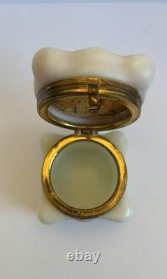 Antique Wave Crest CF Monroe Puffy Eggcrate Hinged Glass Trinket Box Flowers