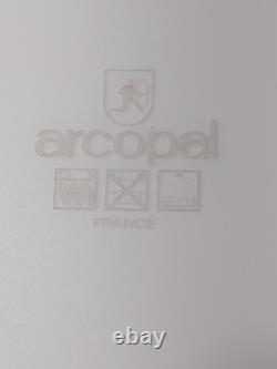 Arcopal Blue & White Milk-Glass BLAU SAKS Dinnerware 9 Plates, 5 Bowls FRANCE