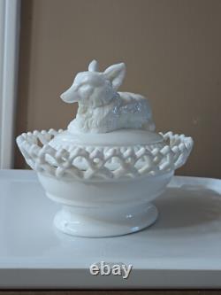 Atterbury Milk Glass Fox On A Nest Lidded Laced Basket Pat. 1889 Hard To Find