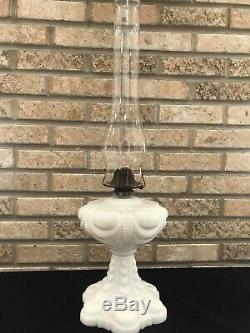 Beautiful Antique Coolidge Drape Oil Kerosene Lamp Waterfall White Milk Glass