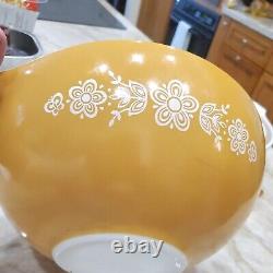 Butterfly Gold Vintage Pyrex Cinderella Complete set Mixing Bowls Beautiful