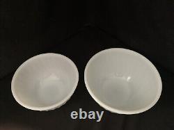 COMPLETE Set of 5 Vintage Fire King White Swirl Mixing Bowls With Rare 5 Bowl