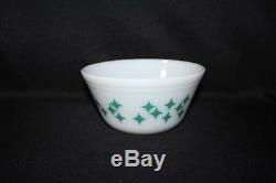 Complete Set Of 5 Vintage FEDERAL MILK GLASS ATOMIC STAR Tapered Mixing Bowls