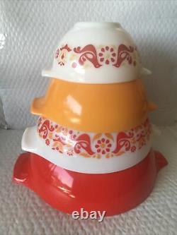 Complete set of 4 Pyrex Friendship Cinderella Mixing Bowls 441 442 443 444