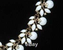 Crown TRIFARI Alfred Philippe White Milk Glass Fruit Salad Necklace 1950 Signed