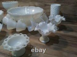 EXCELLENT Milk Glass Collect VINTAGE GRAPES Punch Bowl SET 12 cups Lace Gravy