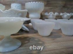 EXCELLENT Milk Glass Collect VINTAGE GRAPES Punch Bowl SET 12 cups Lace Gravy