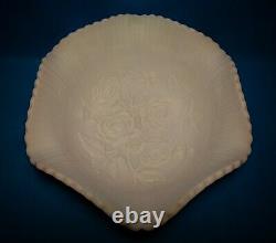 EXQUISITE Large Antique Gorgeous 3 Leg Milk Glass Fruit/ Serving Bowl/Compote