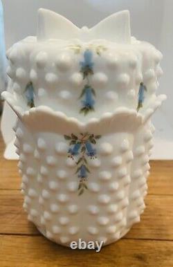 FENTON GORGEOUS Vintage WHITE MILK GLASS BLUEBELLSHOBNAILBUTTERFLY JAR