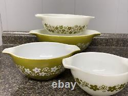 FOUR Vintage Pyrex Spring Blossom-Green Crazy Daisy Cinderella Mixing Bowl