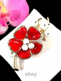 Fabulous 1952 Crown Trifari Goldtone Red White Milk Glass Camellia Flower Brooch