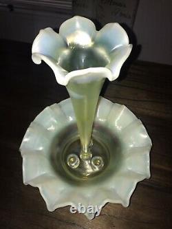Fenton 4 Horn Epergne Bowl Vase Centerpiece Vaseline green