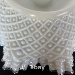 Fenton Epergne Milk Glass Silvercrest Diamond Lace 3 Horn Vintage 12.25