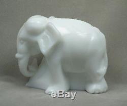 Fenton Glass RARE Milk glass SHINY elephant 1972 No logo