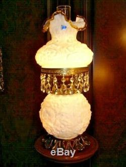 Fenton Gwtw Gold Crest Milk Glass Flower Student Poppy Lamp, Label