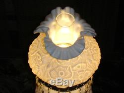 Fenton Gwtw Milk Glass Flower Student Poppy Lamp